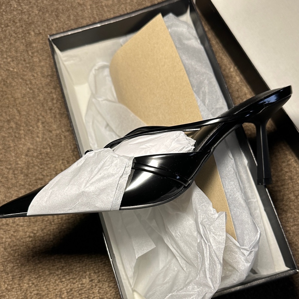 Madden Girl Black Patent Pointed Toe Mule Heels - Picture 4 of 6